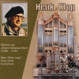Henk Klop bespeelt het Bätz- / Witte-orgel van de Grote Kerk in Gorinchem